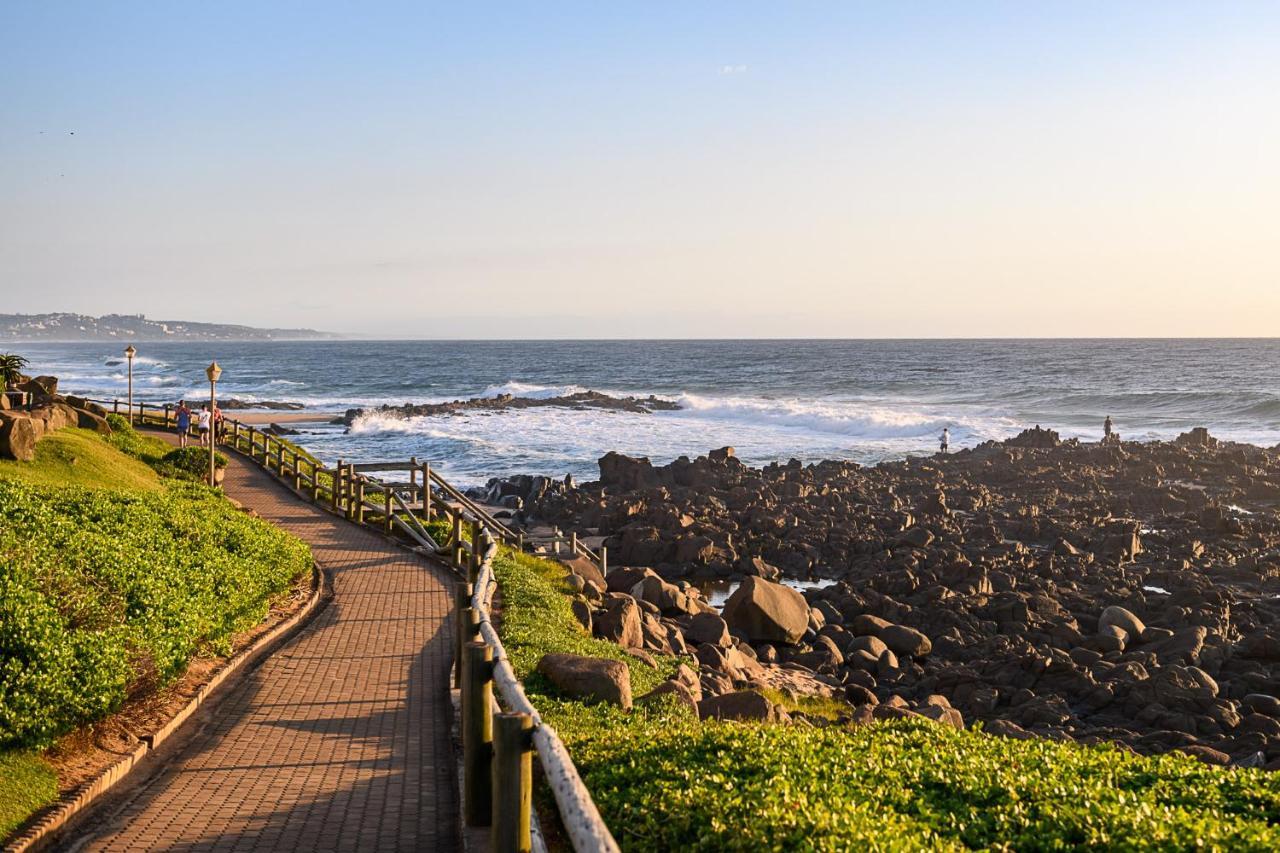 Le Paradis, Self-Catering Beachfront Apartments Ballito Exterior photo